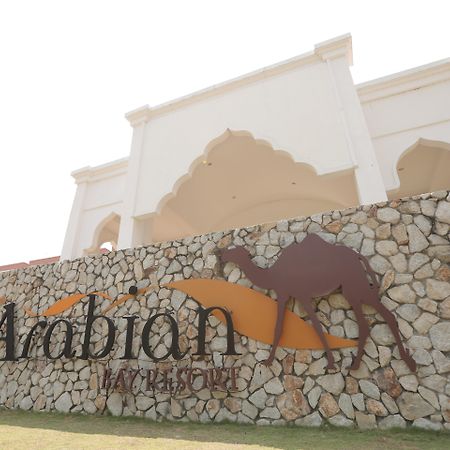 Arabian Bay Resort@ Bukit Gambang Resort City Esterno foto